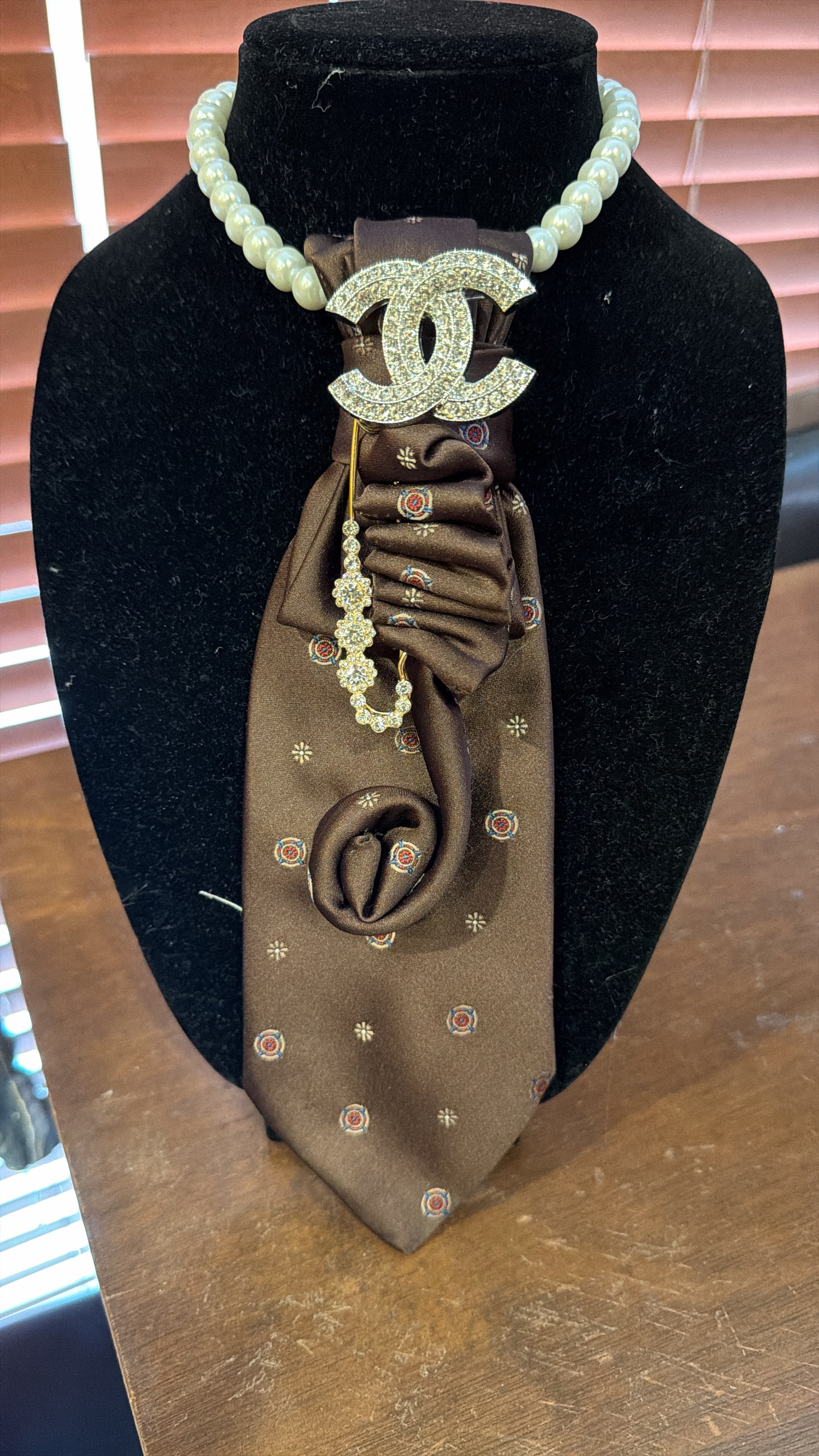 Bling tie